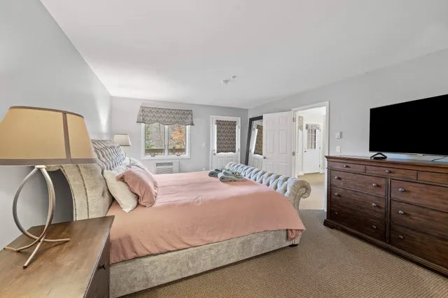 $499,999 | 227 Main Street, Unit 305, Lincoln, NH 03251