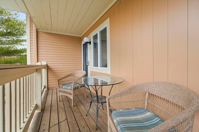 $499,999 | 227 Main Street, Unit 305, Lincoln, NH 03251