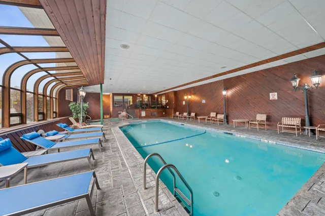 $499,999 | 227 Main Street, Unit 305, Lincoln, NH 03251