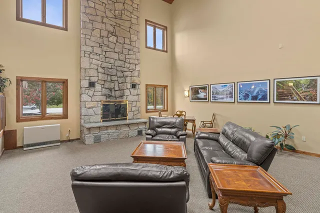 $499,999 | 227 Main Street, Unit 305, Lincoln, NH 03251