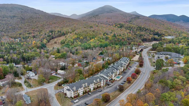 $499,999 | 227 Main Street, Unit 305, Lincoln, NH 03251