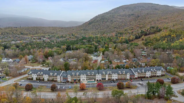 $499,999 | 227 Main Street, Unit 305, Lincoln, NH 03251