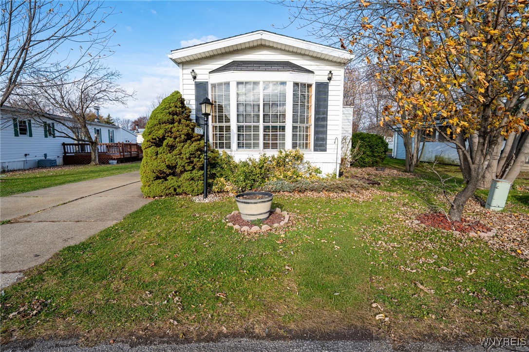 17 Rippleway Drive Hamburg, NY 14075 - Photo 1 of 1