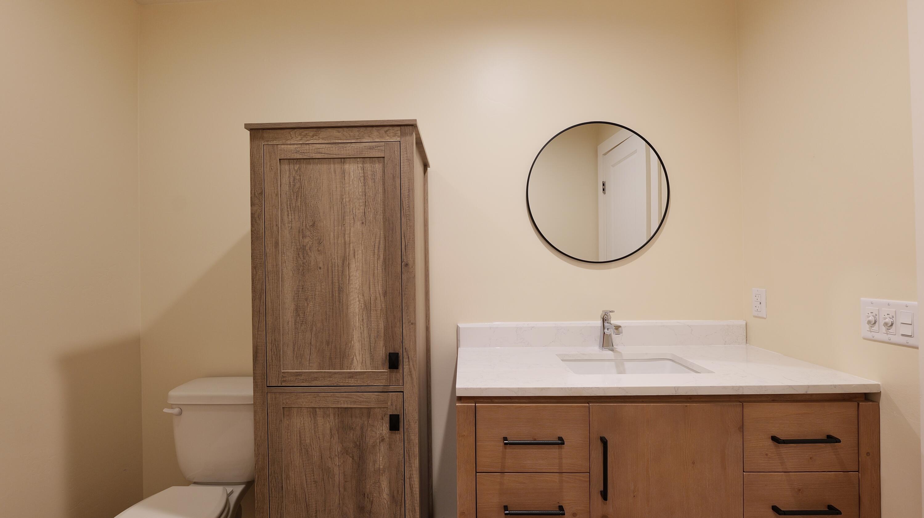 769 Mather Road Prospect, OR 97536 - Photo 30 of 70 Bathroom #2