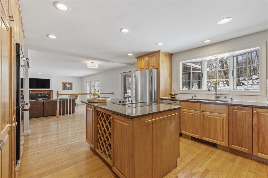 36 Kieran Road North Andover, MA 01845 - Photo 16 of 42