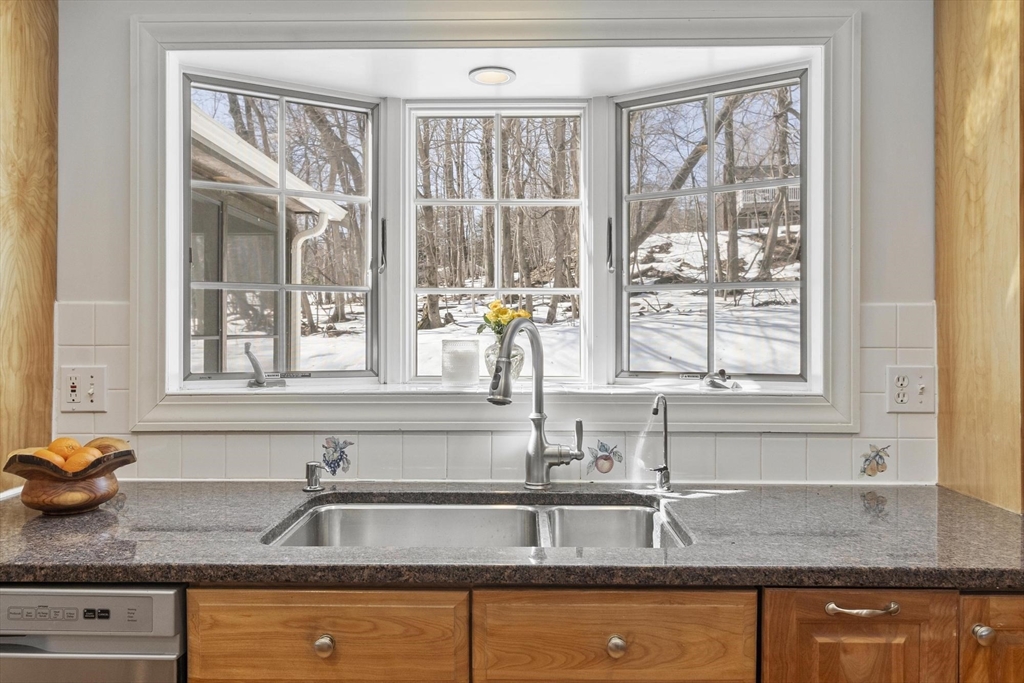 36 Kieran Road North Andover, MA 01845 - Photo 17 of 42