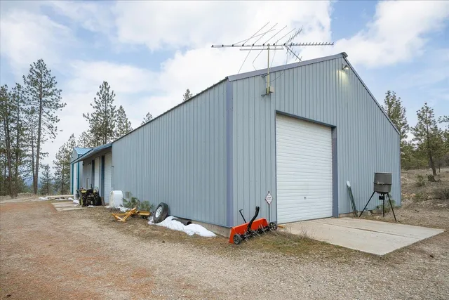 $1,350,000 | 5555 West Mckenzie Woolard Road, Deer Park, WA 99006