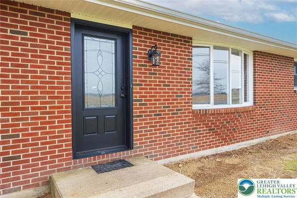 $2,795 | 10108 Dietrich Road, Breinigsville, PA 18031