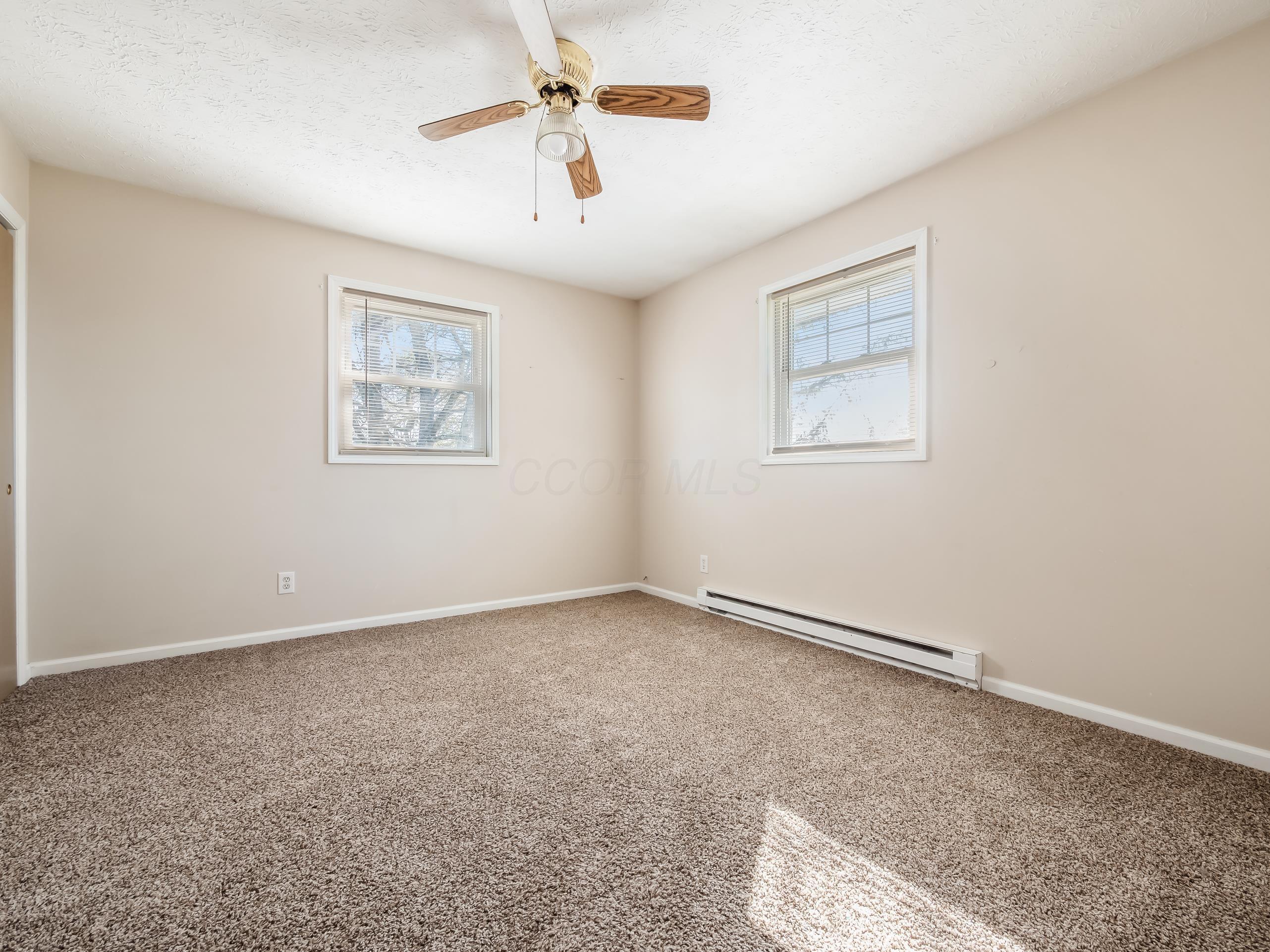 6295 Dresden Road Zanesville, OH 43701 - Photo 36 of 43 6295 Dresden Rd- bed 2 of unit 2