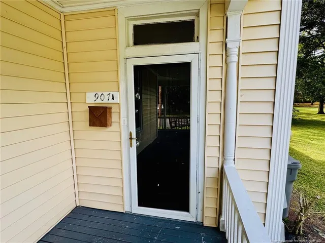 $1,100 | 907 Caldwell Street, Unit A, Lumberton, NC 28358