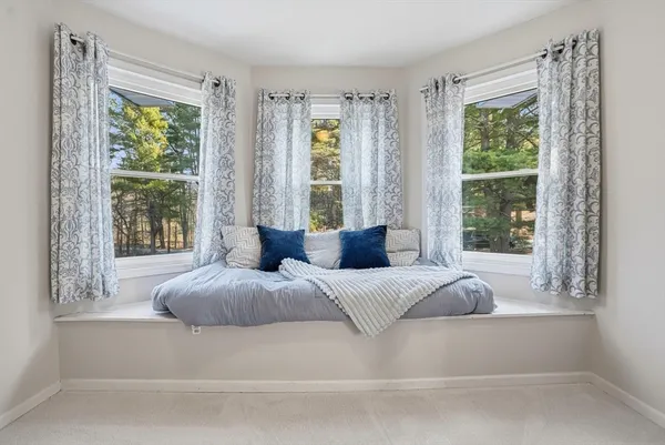 $765,000 | 1 South Street, Upton, MA 01568