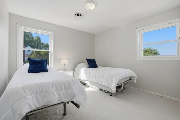 $765,000 | 1 South Street, Upton, MA 01568