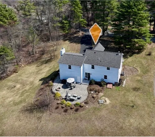 $765,000 | 1 South Street, Upton, MA 01568