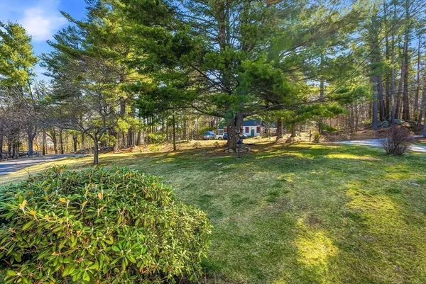 $765,000 | 1 South Street, Upton, MA 01568