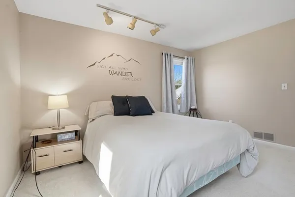 $765,000 | 1 South Street, Upton, MA 01568