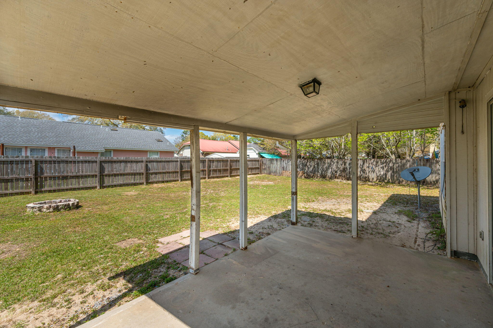 39 Regent Road Crestview, FL 32539 - Photo 38 of 43 40-web-or-mls-39 Regent Rd Exterior-4