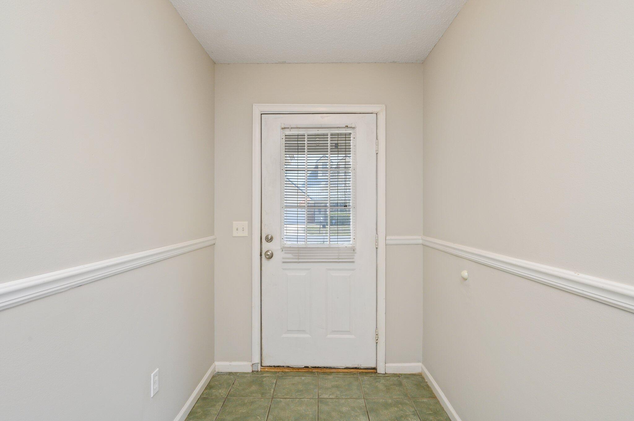 39 Regent Road Crestview, FL 32539 - Photo 4 of 43 4-web-or-mls-39 Regent Rd-25