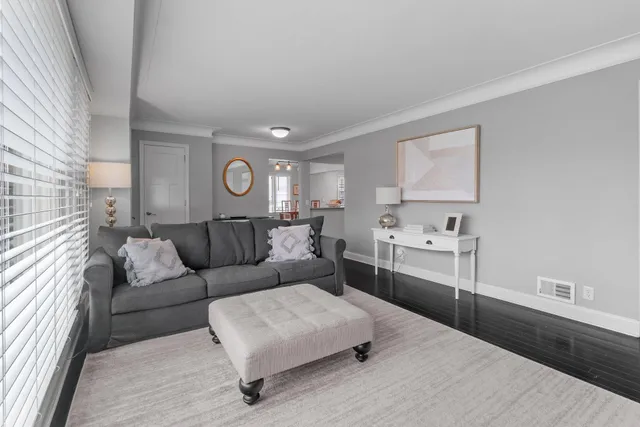 $3,595 | 5036 Richmond Drive, Edina, MN 55436