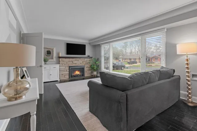 $3,595 | 5036 Richmond Drive, Edina, MN 55436