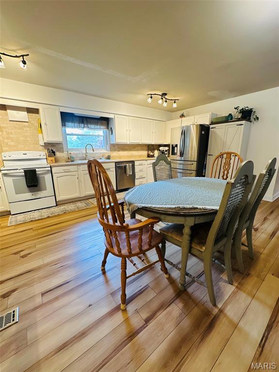 271 George Street Sullivan, MO 63080 - Photo 8 of 53