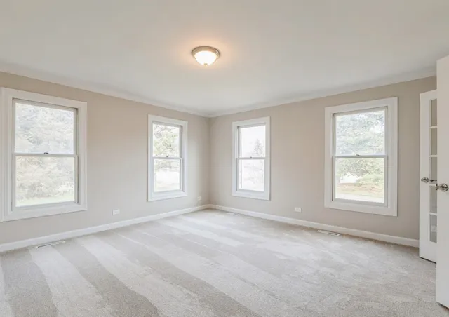 $597,500 | 6105 North Wyndwood Drive, Crystal Lake, IL 60014