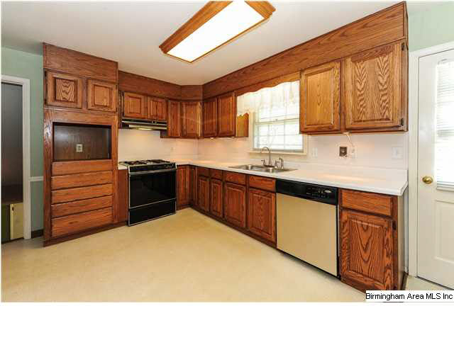 433 Ferncliff Drive Birmingham, AL 35213 - Photo 11 of 32