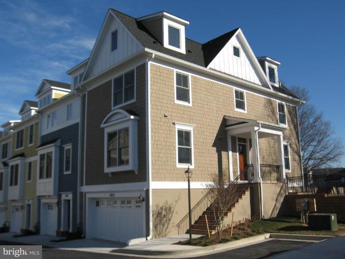 8803 Courts Way, Unit 21 Silver Spring, MD 20910 - Photo 3 of 6 Exterior (Main)