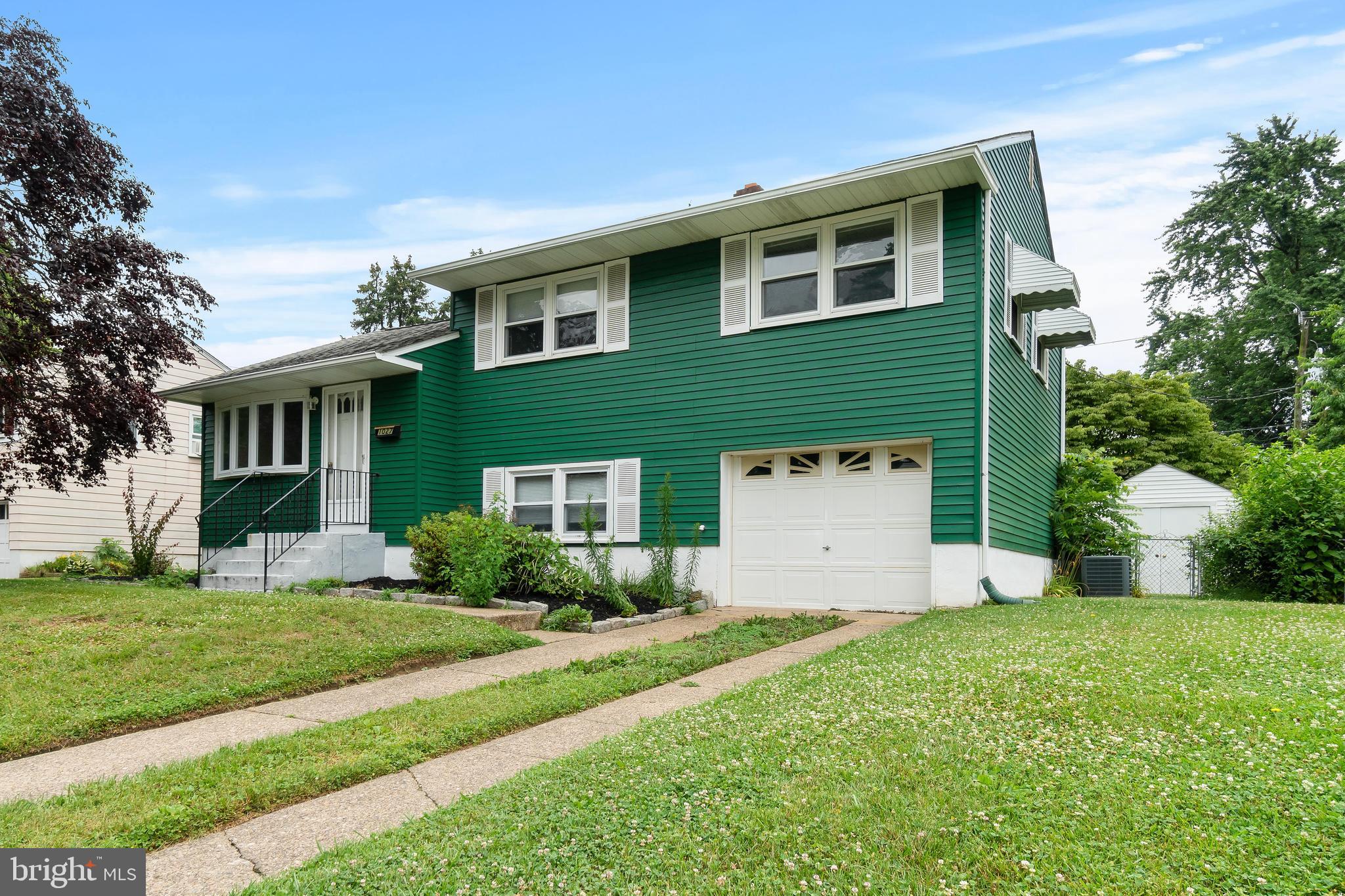 1027 Dettling Road Wilmington, DE 19805 - Photo 2 of 22 Gallery Image 2