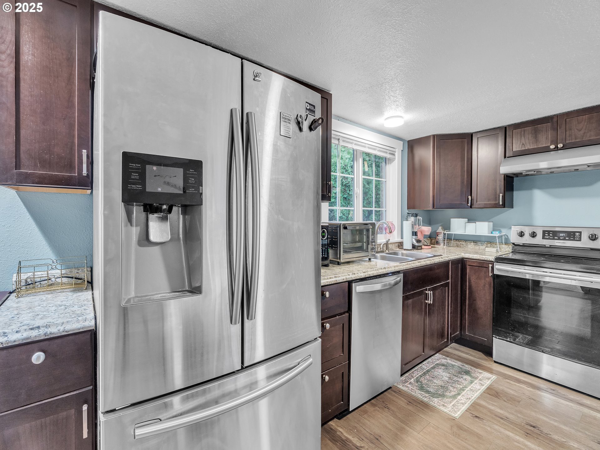 906 Southwest Alder Street, Unit 4 Dundee, OR 97115 - Photo 13 of 28