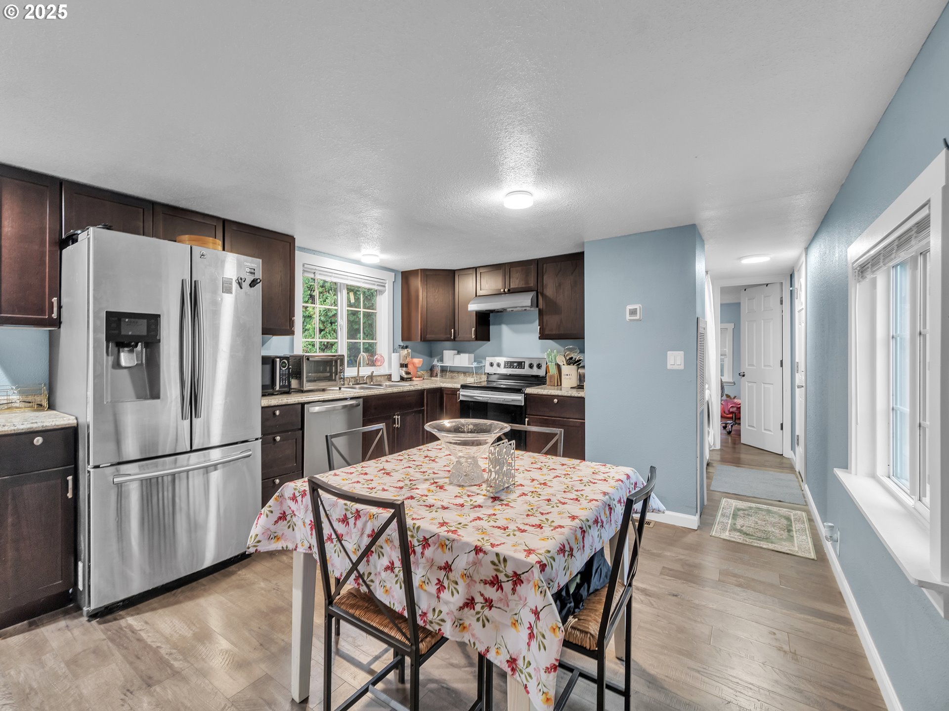 906 Southwest Alder Street, Unit 4 Dundee, OR 97115 - Photo 8 of 28
