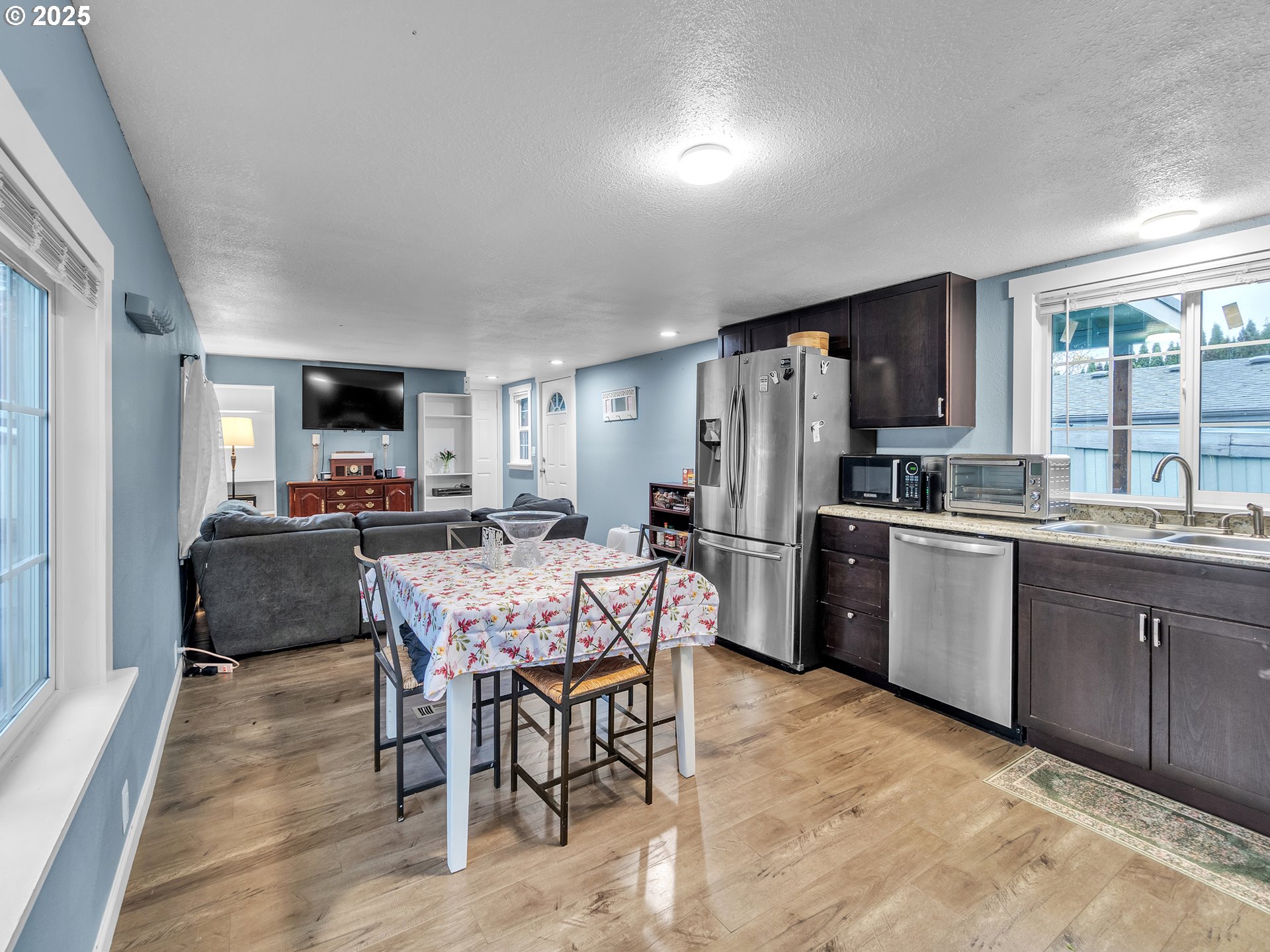 906 Southwest Alder Street, Unit 4 Dundee, OR 97115 - Photo 10 of 28