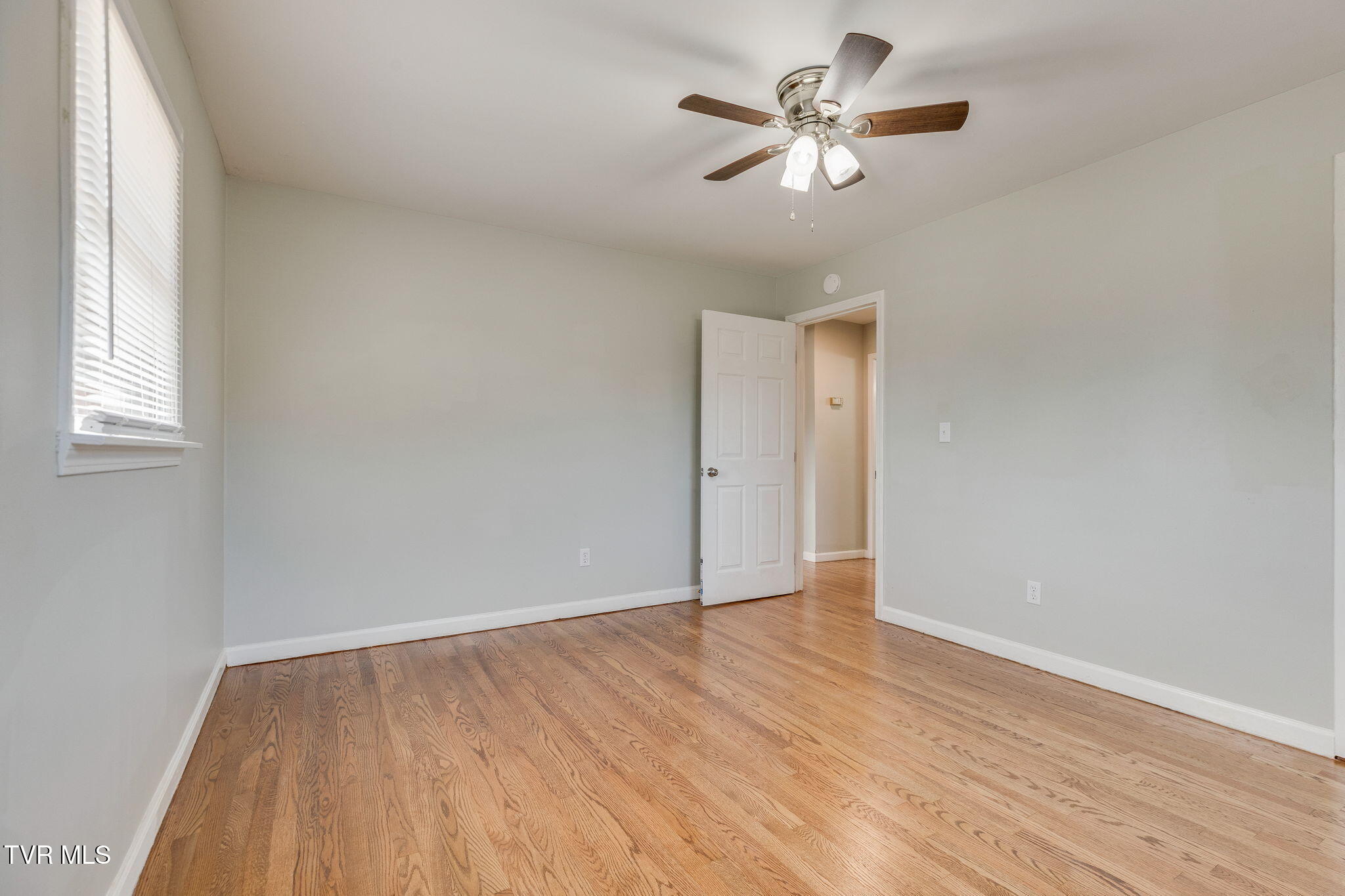 606 Pine Ridge Road, Unit 4 Johnson City, TN 37601 - Photo 17 of 25 017