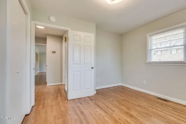 $2,000 | 606 Pine Ridge Road, Unit 4, Johnson City, TN 37601