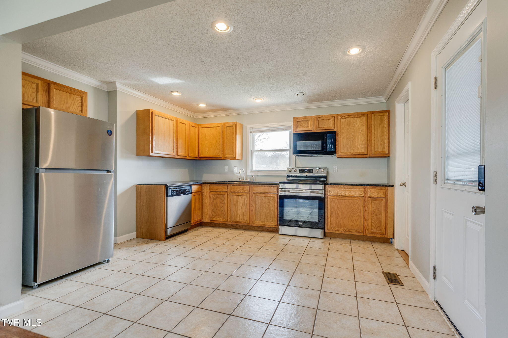 606 Pine Ridge Road, Unit 4 Johnson City, TN 37601 - Photo 8 of 25 008