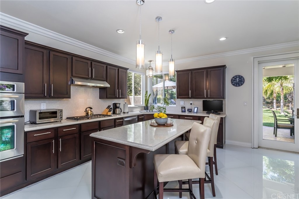 25521 Durant Place Stevenson Ranch, CA 91381 - Photo 17 of 74