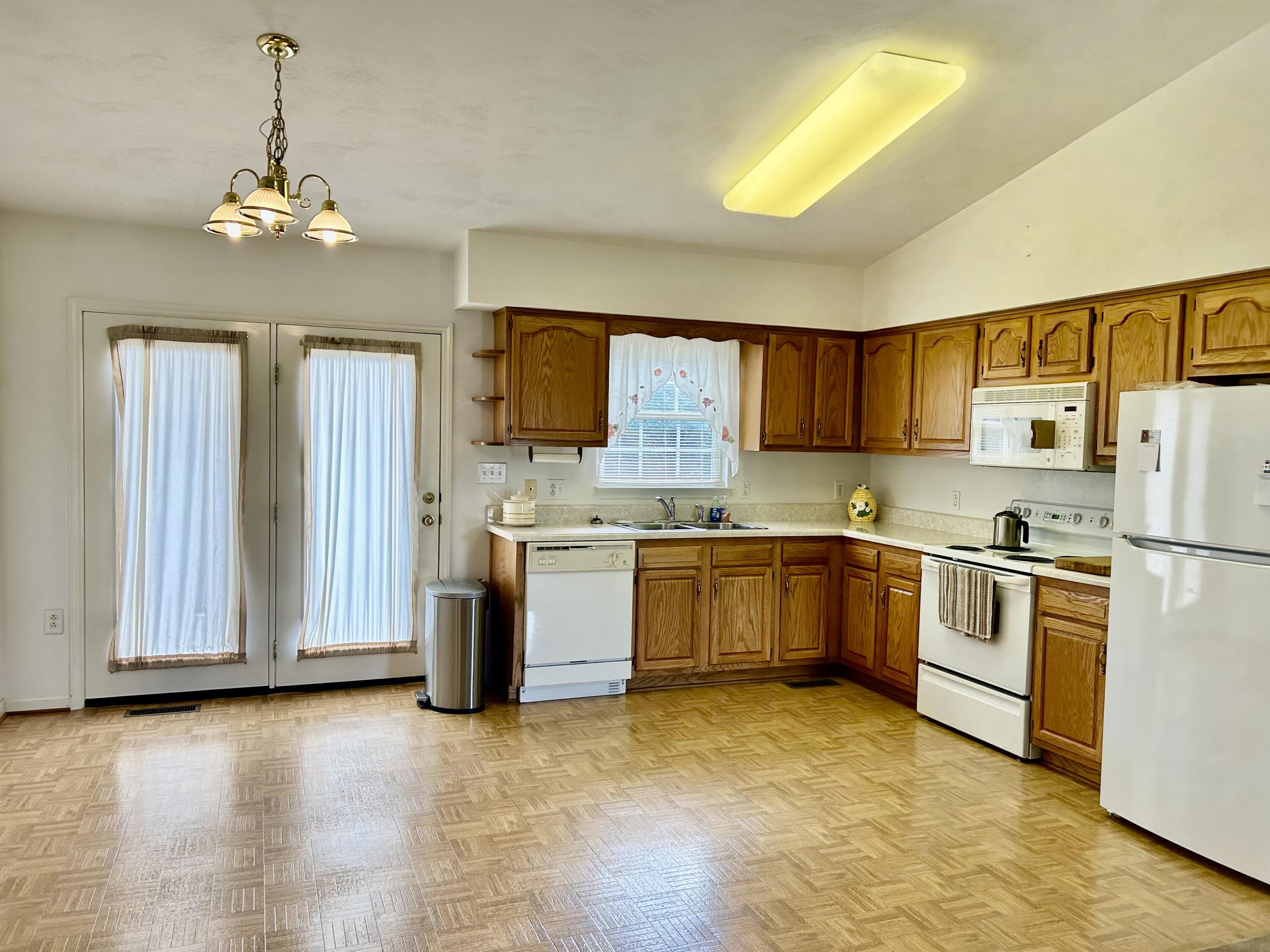12179 Hardy Road Hardy, VA 24101 - Photo 4 of 10 Kitchen