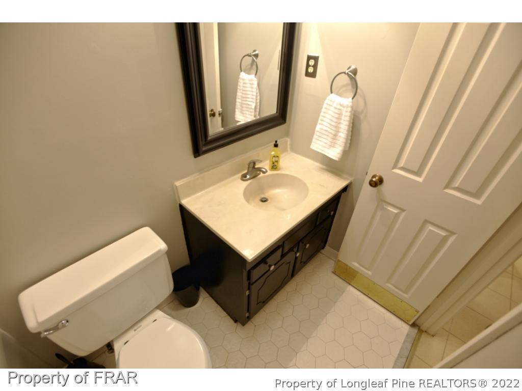 9 Robin Road Lumberton, NC 28358 - Photo 8 of 32 Gallery Image 8