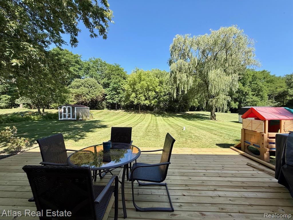5337 Wakefield Road Grand Blanc, MI 48439 - Photo 9 of 34 Gallery Image 9