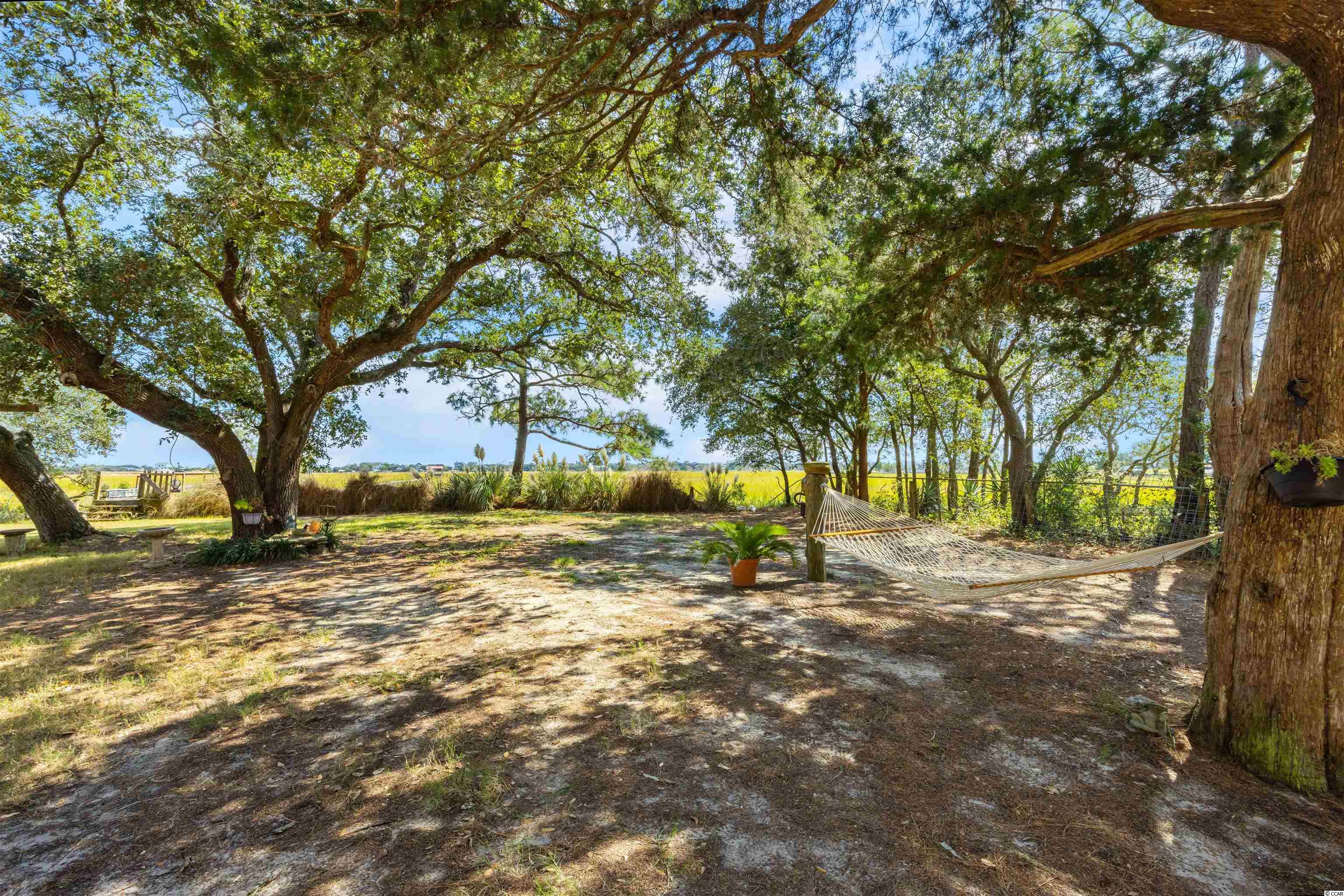 78 Wyndham Road Pawleys Island, SC 29585 - Photo 11 of 40