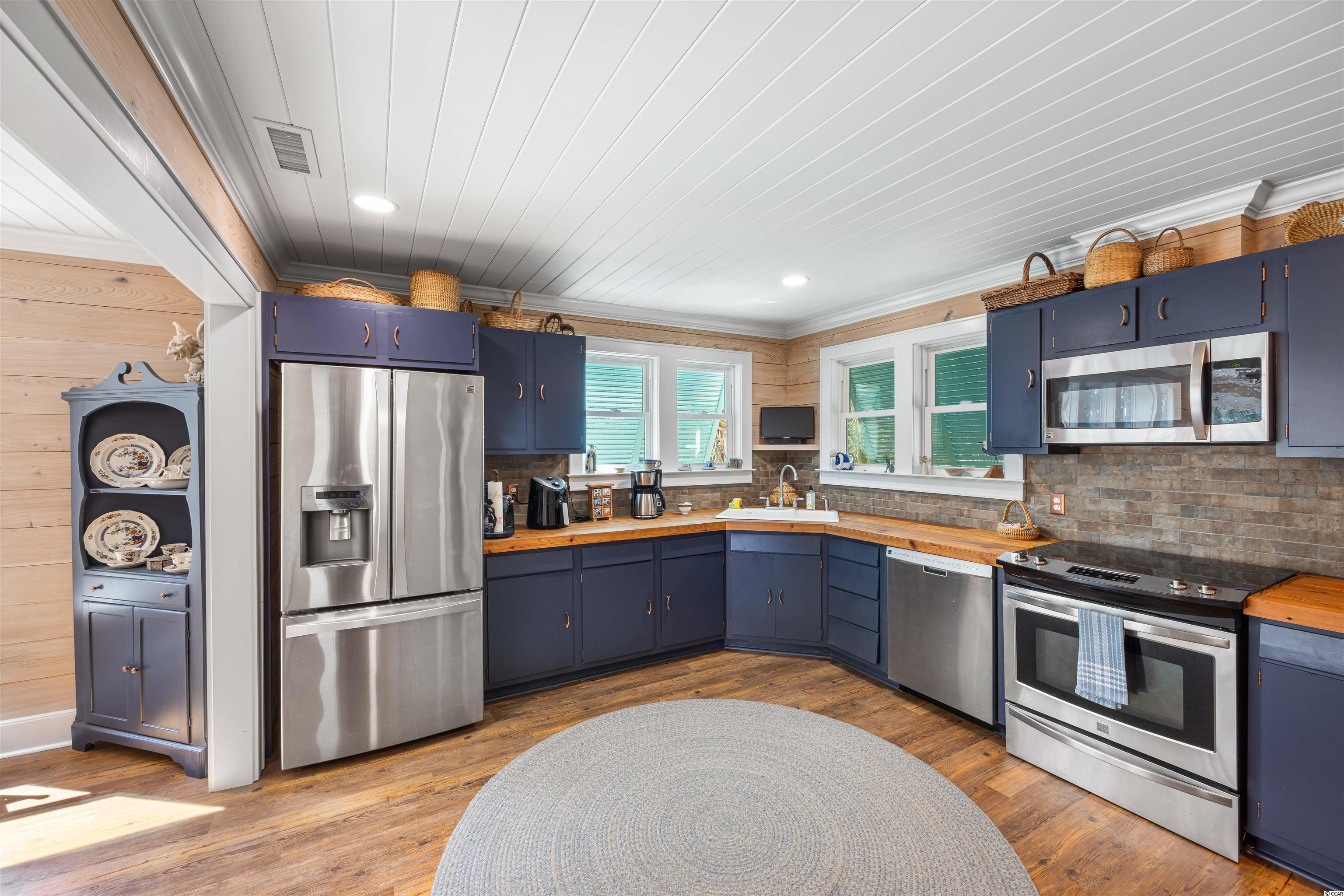 78 Wyndham Road Pawleys Island, SC 29585 - Photo 17 of 40