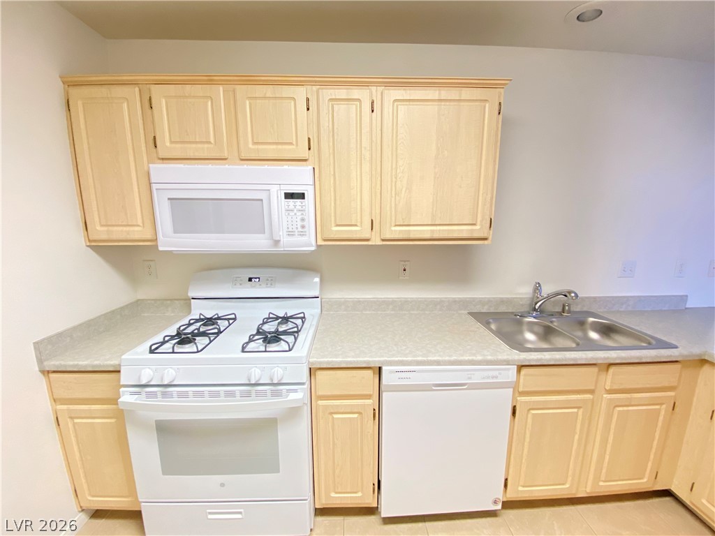 10171 Rocky Tree Street Las Vegas, NV 89183 - Photo 13 of 50
