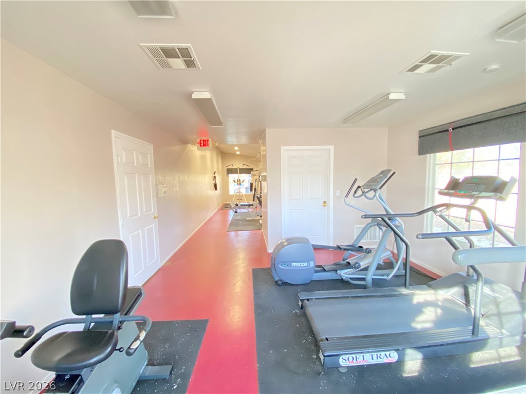 10171 Rocky Tree Street Las Vegas, NV 89183 - Photo 39 of 50 Exercise facilities in community center