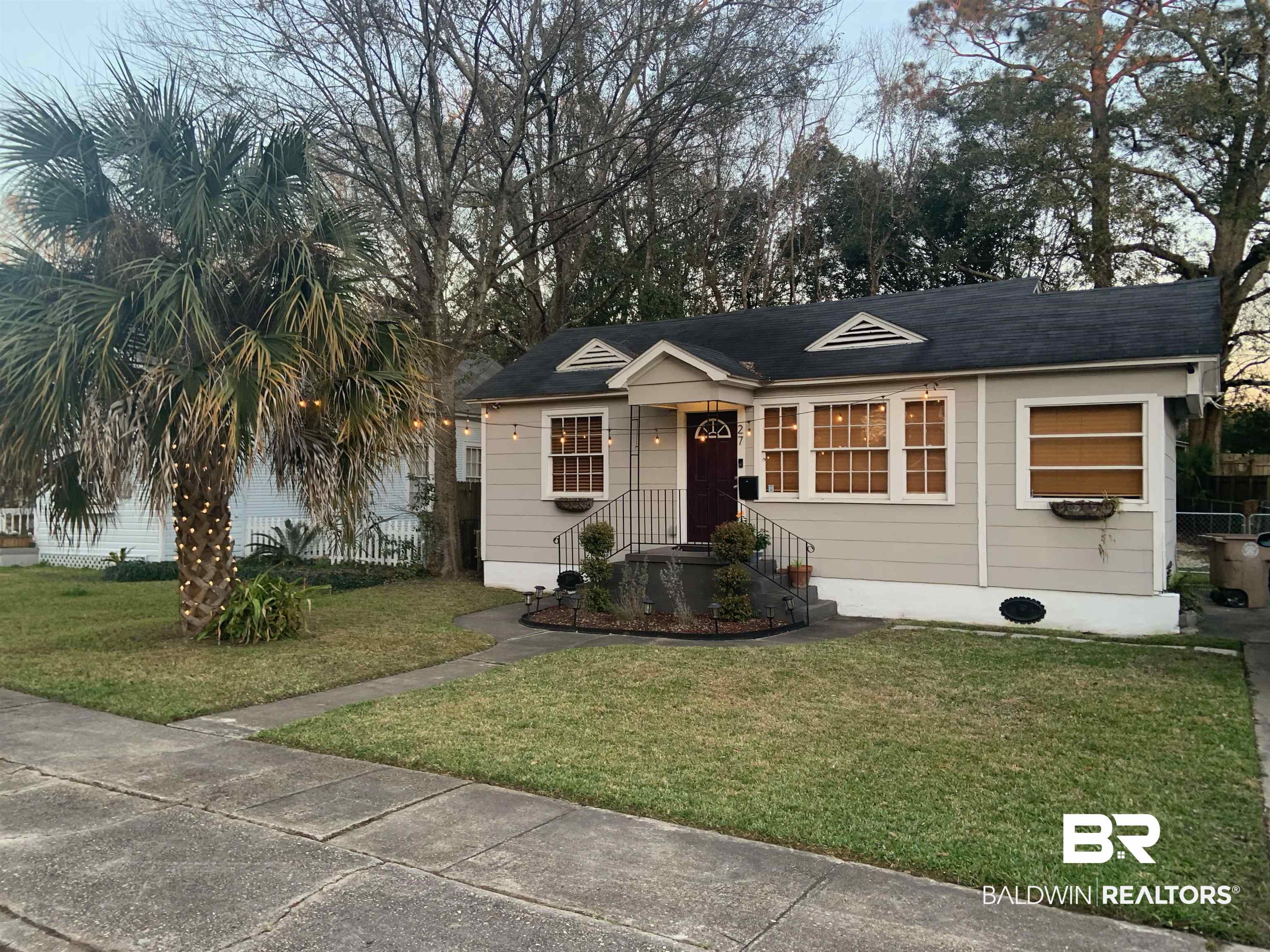 27 Lee Street Mobile, AL 36604 - Photo 1 of 15