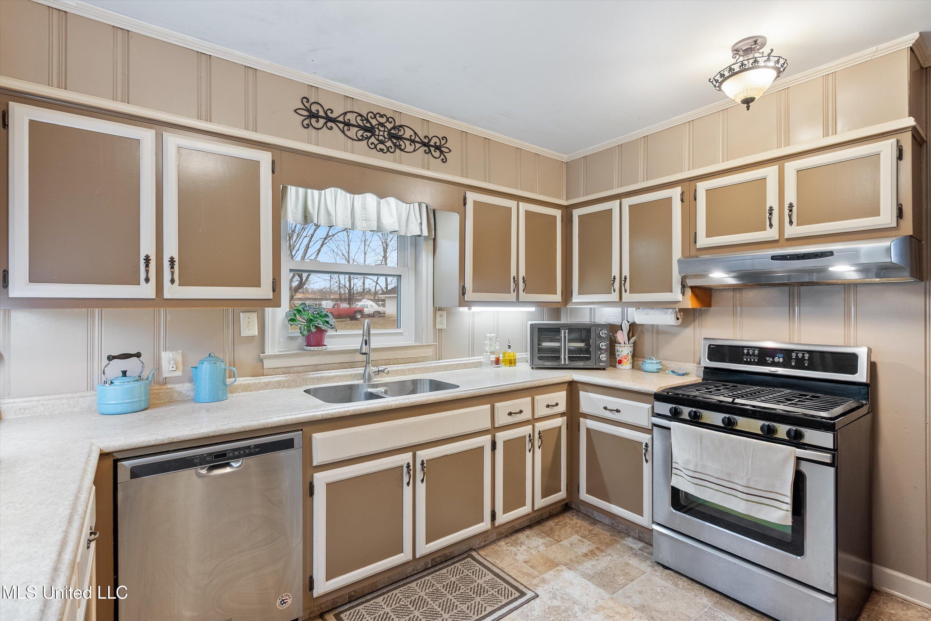 282 Peyton Road Coldwater, MS 38618 - Photo 13 of 37 05-DSC09394