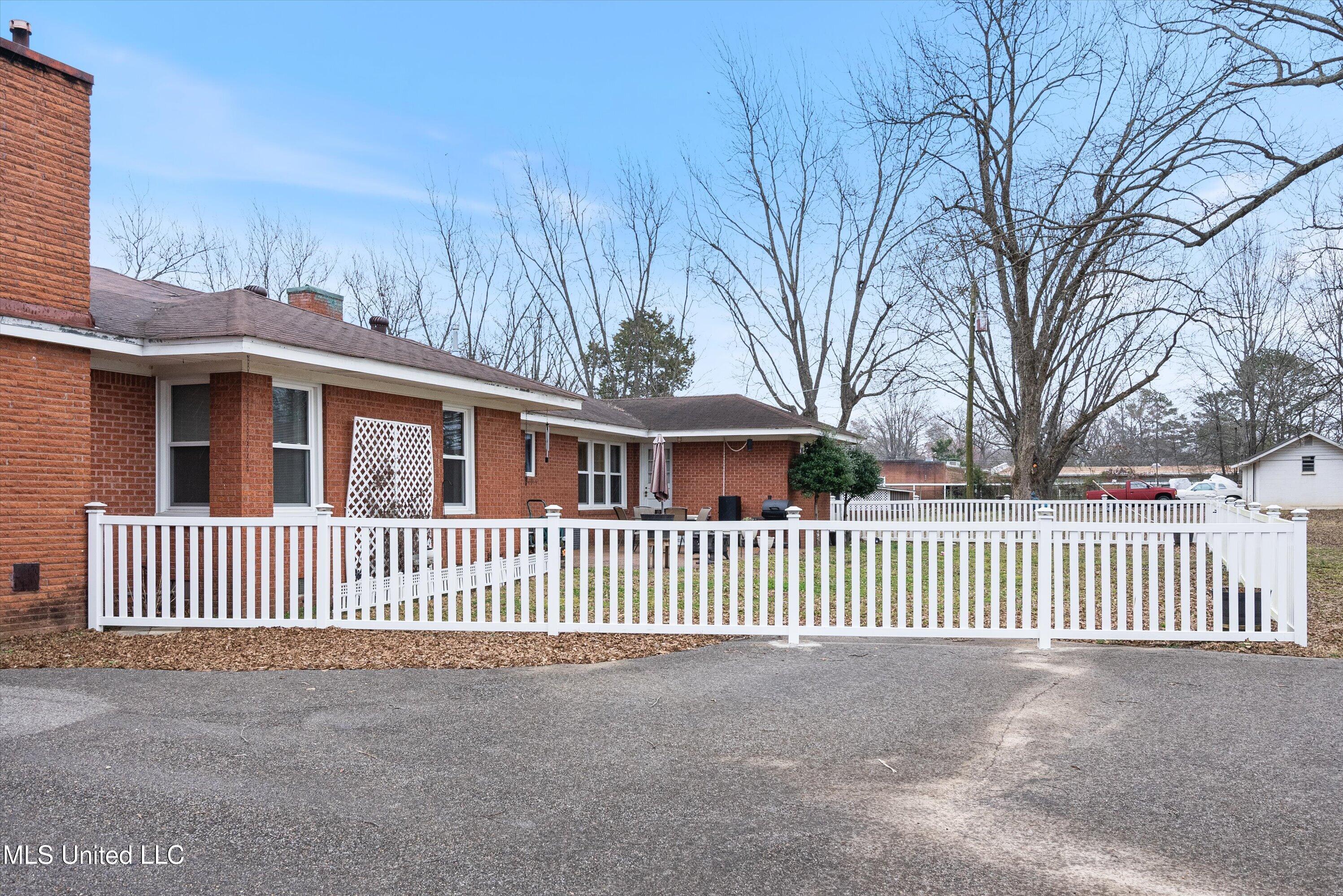 282 Peyton Road Coldwater, MS 38618 - Photo 35 of 37 35-DSC09364