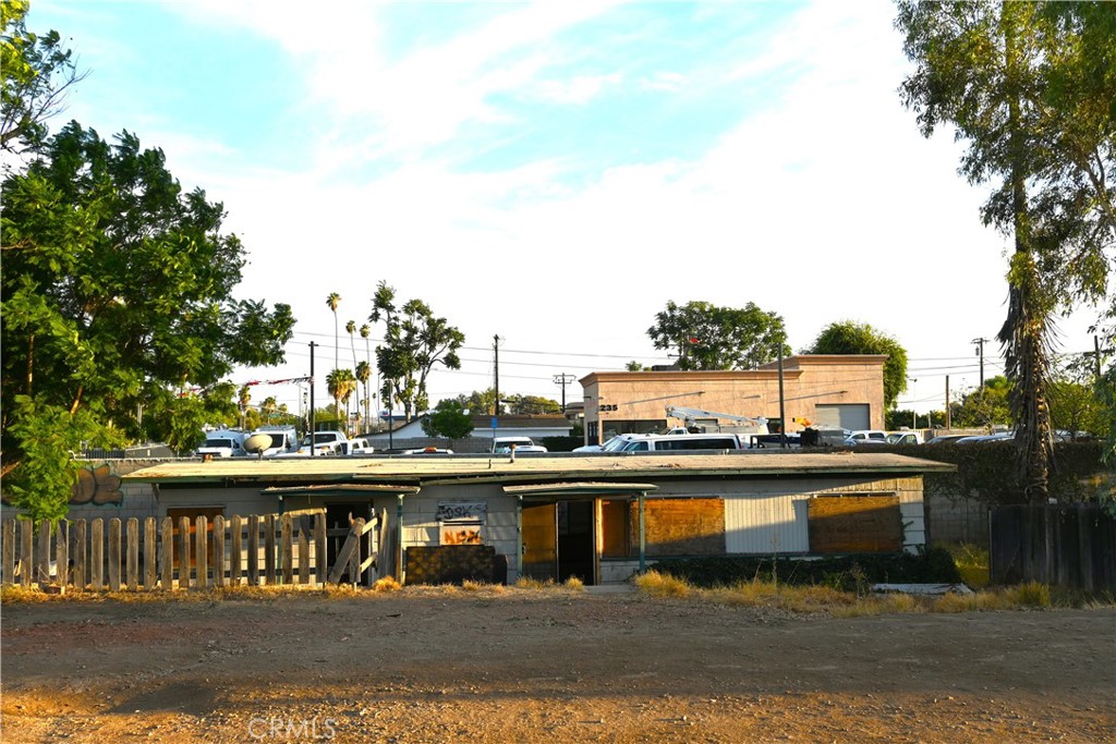 217 Iowa Avenue Riverside, CA 92507 - Photo 15 of 16 a view of a city