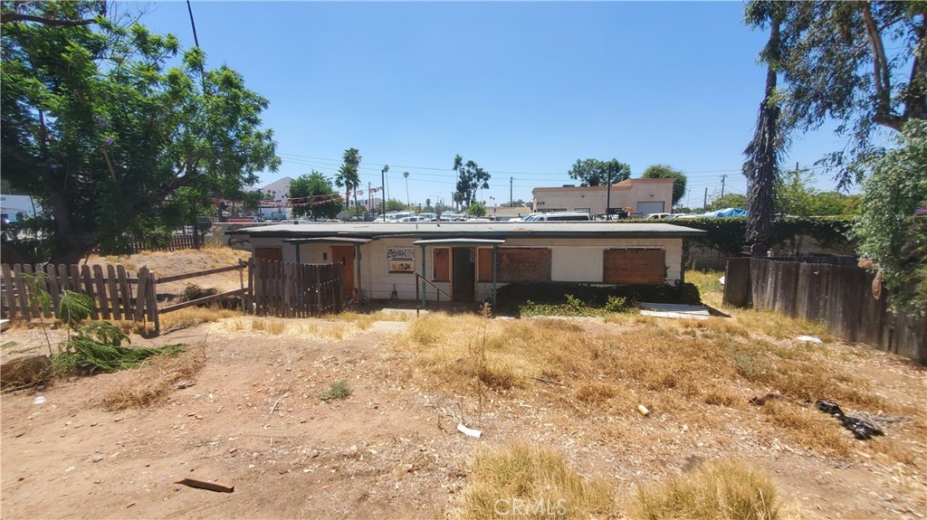 217 Iowa Avenue Riverside, CA 92507 - Photo 7 of 16 a view of a terrace with a barbeque