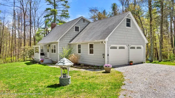 $520,000 | 230 Middle Road, Austerlitz, NY 12017