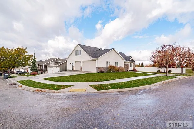 $1,250,000 | 6369 East Tower Castle Loop, Ammon, ID 83406