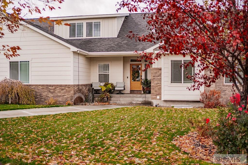 6369 East Tower Castle Loop Ammon, ID 83406 - Photo 4 of 95